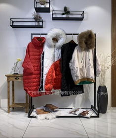 雪莱尔 品牌折扣女装批发货源与箱包销售之道